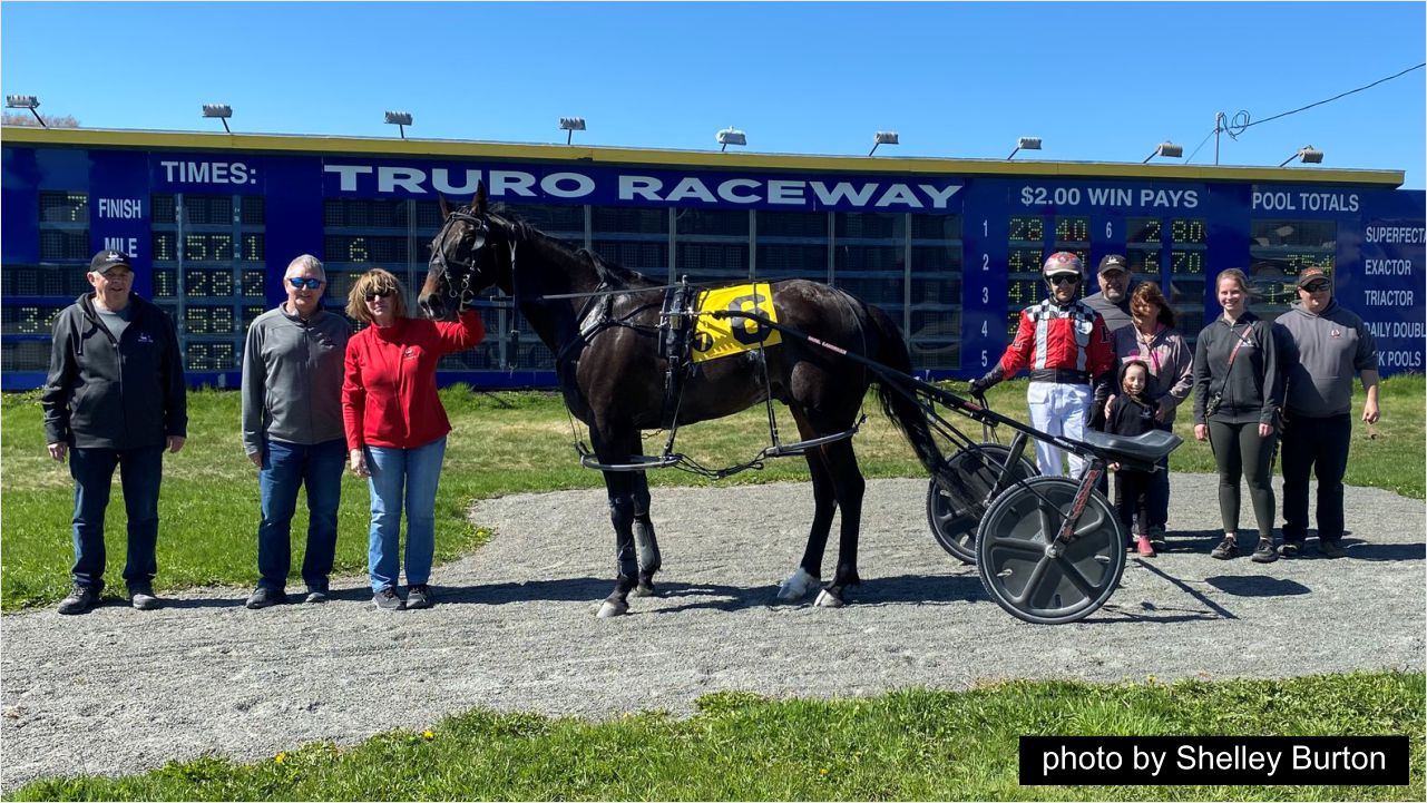 Batterup Hanover Impresses on Banner Opening Day for Truro Raceway